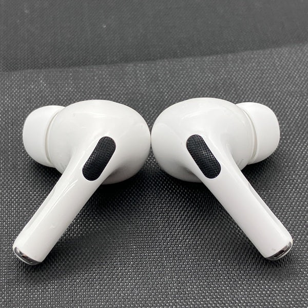 【中古】MagSafe充電ケース(USB-C)付きAirPods Pro(第2世代) MTJV3JA【秋葉原】