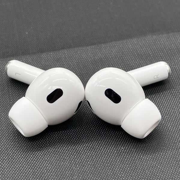 【中古】MagSafe充電ケース(USB-C)付きAirPods Pro(第2世代) MTJV3JA【秋葉原】