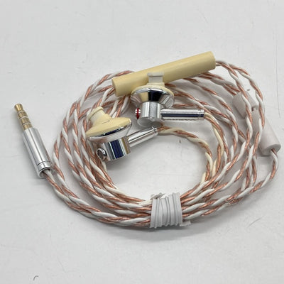 【中古】E700MW ホワイト【秋葉原】