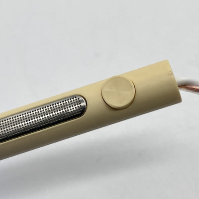 【中古】E700MW ホワイト【秋葉原】