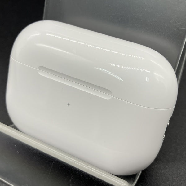 【中古】MagSafe充電ケース(USB-C)付きAirPods Pro(第2世代) MTJV3JA【秋葉原】
