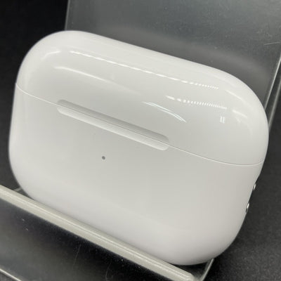 【中古】MagSafe充電ケース(USB-C)付きAirPods Pro(第2世代) MTJV3JA【秋葉原】