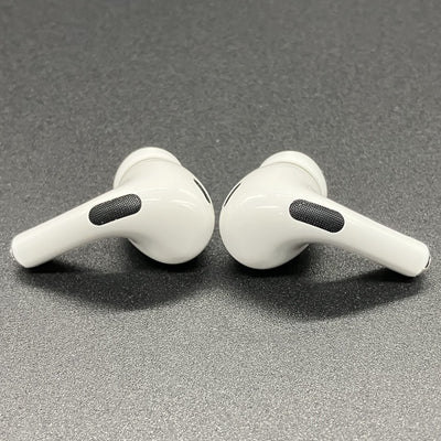 【中古】MagSafe充電ケース(USB-C)付きAirPods Pro(第2世代) MTJV3JA【秋葉原】