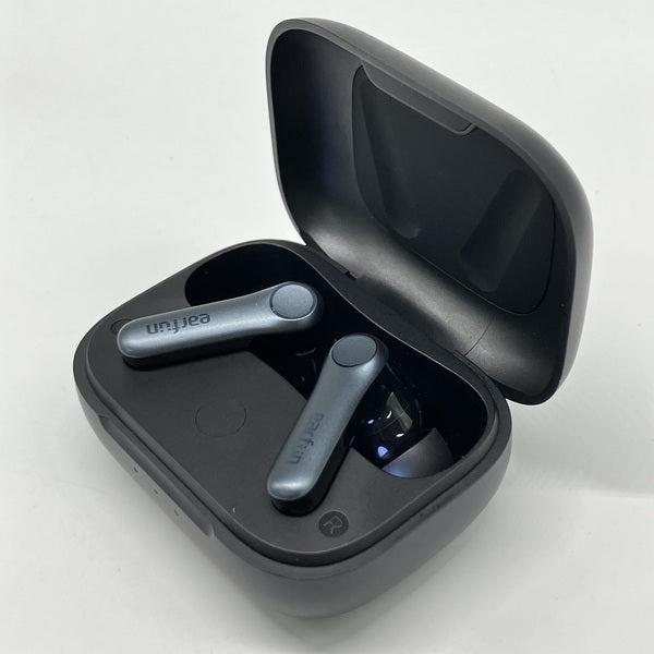 【中古】Air Pro 4 - Black【秋葉原】