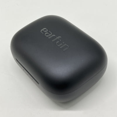 【中古】Air Pro 4 - Black【秋葉原】