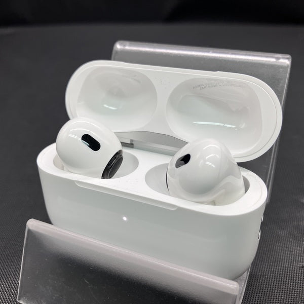 【中古】MagSafe充電ケース(USB-C)付きAirPods Pro(第2世代) MTJV3JA【秋葉原】