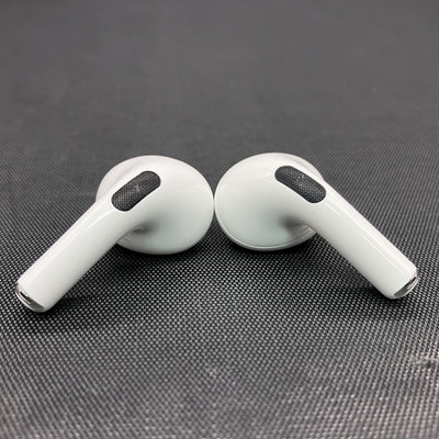 【中古】MagSafe充電ケース(USB-C)付きAirPods Pro(第2世代) MTJV3JA【秋葉原】