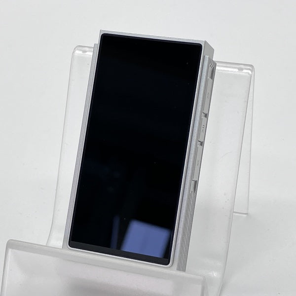 【中古】UA6 Silver【秋葉原】