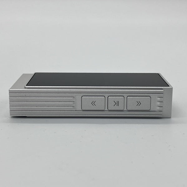 【中古】UA6 Silver【秋葉原】