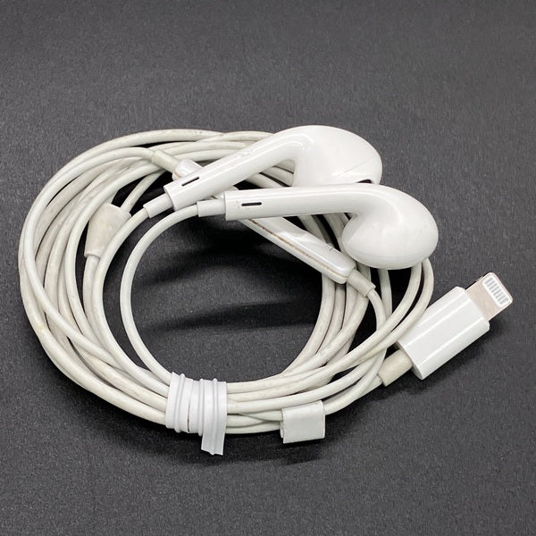 【中古】EarPods with Lightning Connector【日本橋】
