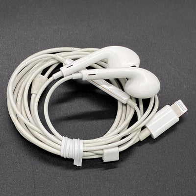 【中古】EarPods with Lightning Connector【日本橋】