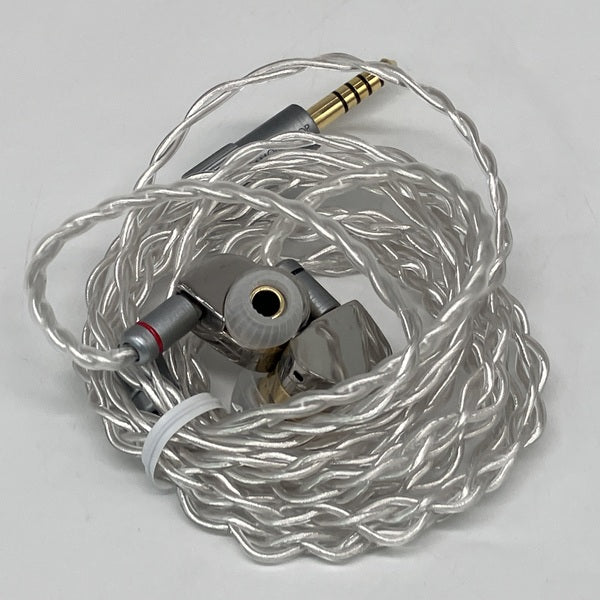 【中古】illustrious 光輝【日本橋】
