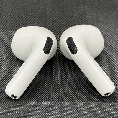 【中古】AirPods 4 MXP63J/A【日本橋】