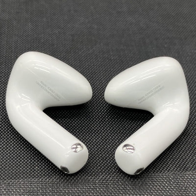 【中古】AirPods 4 MXP63J/A【日本橋】