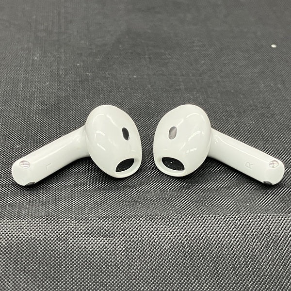 【中古】AirPods 4 MXP63J/A【日本橋】