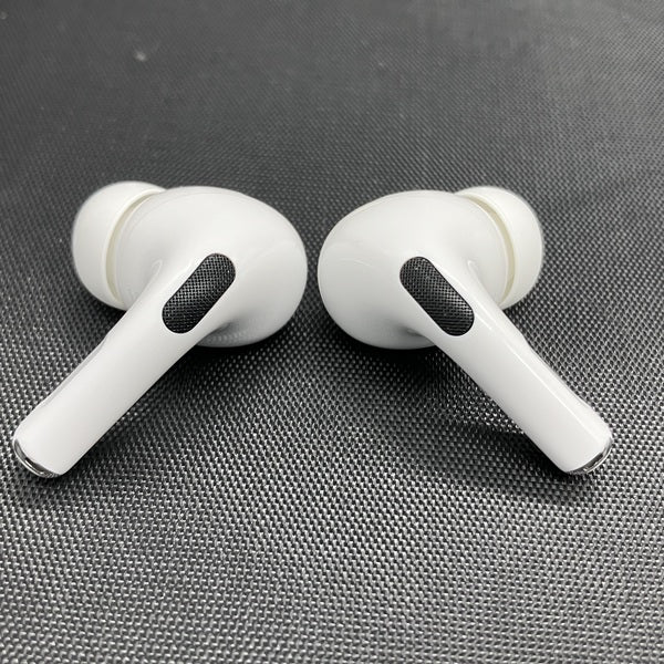 【中古】AirPods Pro (第2世代) MQD83J/A【日本橋】