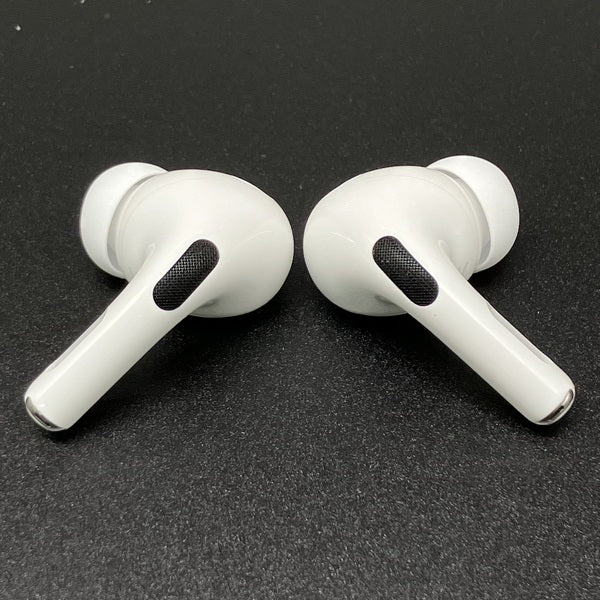 【中古】MagSafe充電ケース(USB-C)付きAirPods Pro(第2世代) MTJV3JA【秋葉原】