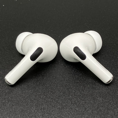 【中古】MagSafe充電ケース(USB-C)付きAirPods Pro(第2世代) MTJV3JA【秋葉原】