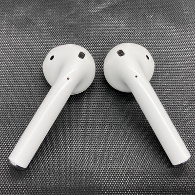 【中古】AirPods with Charging Case MV7N2J/A【日本橋】