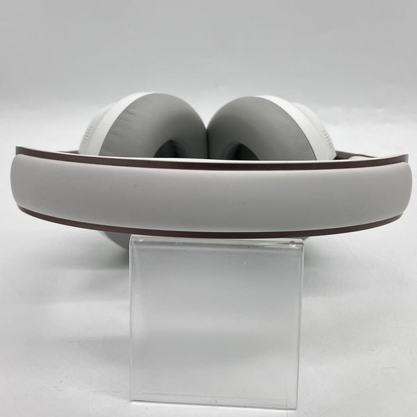 【中古】Noise Cancelling Headphones 700 Limited Edition ソープストーン【秋葉原】