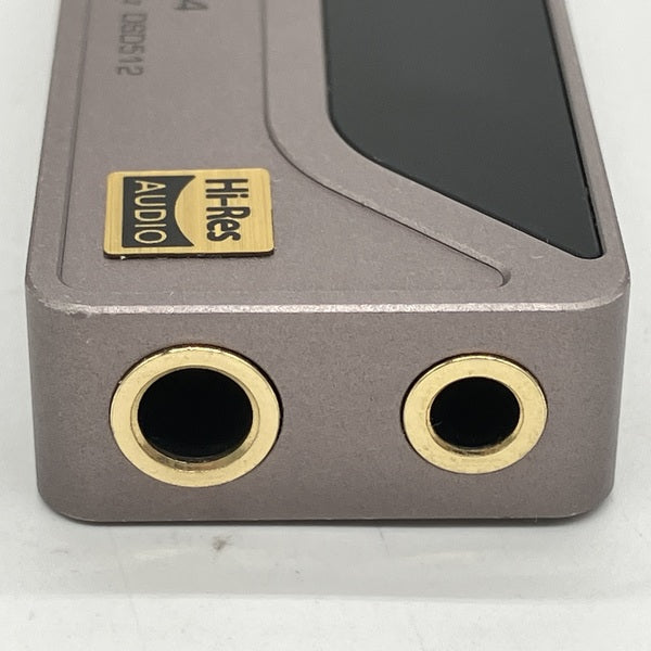 【中古】UA4 チタニウム【日本橋】