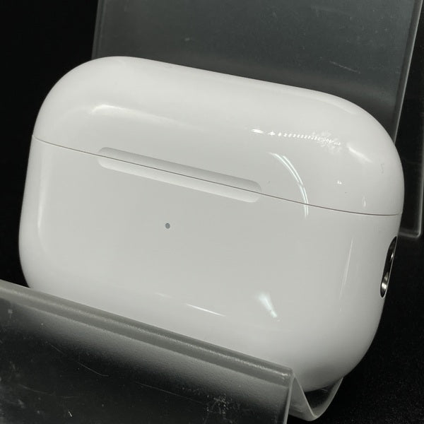 【中古】MagSafe充電ケース(USB-C)付きAirPods Pro(第2世代) MTJV3JA【秋葉原】