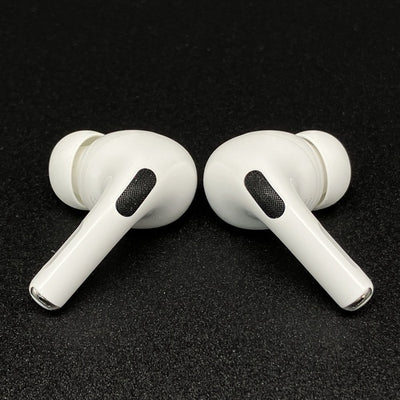 【中古】MagSafe充電ケース(USB-C)付きAirPods Pro(第2世代) MTJV3JA【秋葉原】
