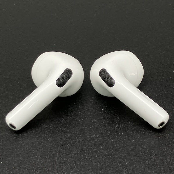 【中古】AirPods 4 MXP93J/A（アクティブノイズキャンセリング搭載）【秋葉原】