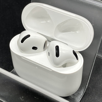 【中古】AirPods 4 MXP93J/A（アクティブノイズキャンセリング搭載）【日本橋】