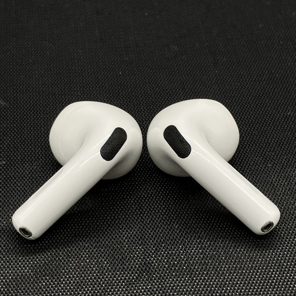 【中古】AirPods 4 MXP93J/A（アクティブノイズキャンセリング搭載）【日本橋】