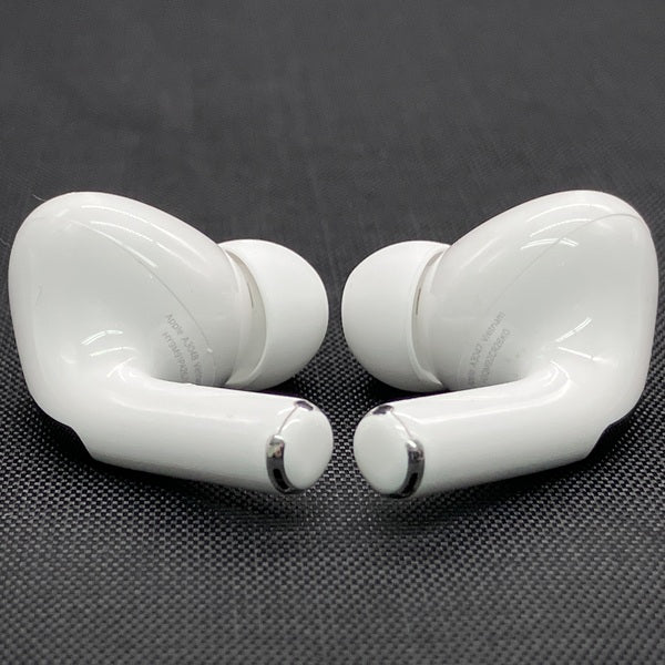 【中古】MagSafe充電ケース(USB-C)付きAirPods Pro(第2世代) MTJV3JA(海外モデル)【秋葉原】