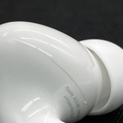 【中古】MagSafe充電ケース(USB-C)付きAirPods Pro(第2世代) MTJV3JA(海外モデル)【秋葉原】