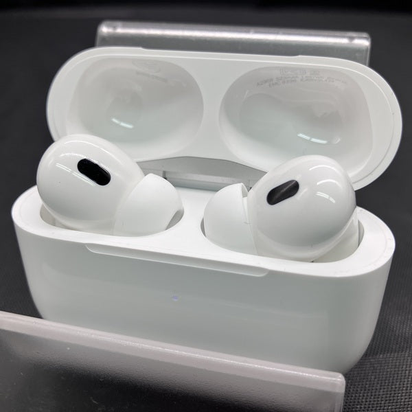 【中古】MagSafe充電ケース(USB-C)付きAirPods Pro(第2世代) MTJV3JA【秋葉原】