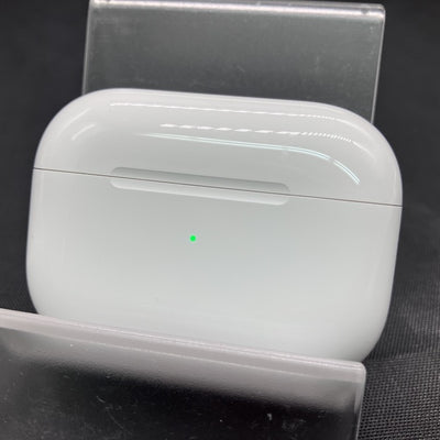 【中古】MagSafe充電ケース(USB-C)付きAirPods Pro(第2世代) MTJV3JA【秋葉原】