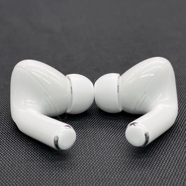 【中古】MagSafe充電ケース(USB-C)付きAirPods Pro(第2世代) MTJV3JA【秋葉原】