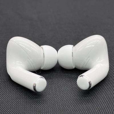 【中古】MagSafe充電ケース(USB-C)付きAirPods Pro(第2世代) MTJV3JA【秋葉原】