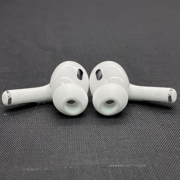 【中古】MagSafe充電ケース(USB-C)付きAirPods Pro(第2世代) MTJV3JA【秋葉原】