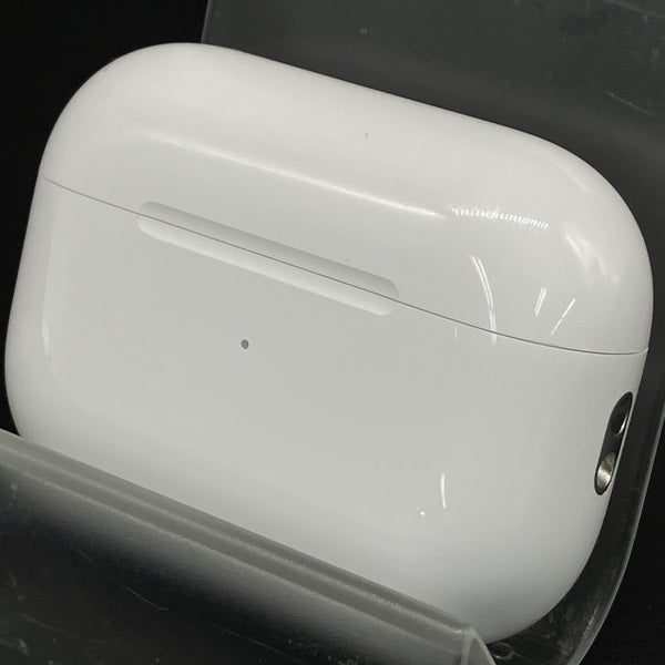 【中古】MagSafe充電ケース(USB-C)付きAirPods Pro(第2世代) MTJV3JA【秋葉原】