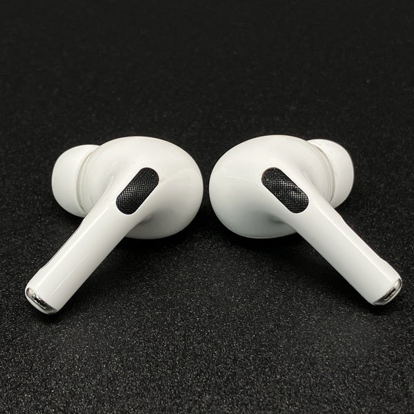 【中古】MagSafe充電ケース(USB-C)付きAirPods Pro(第2世代) MTJV3JA【秋葉原】