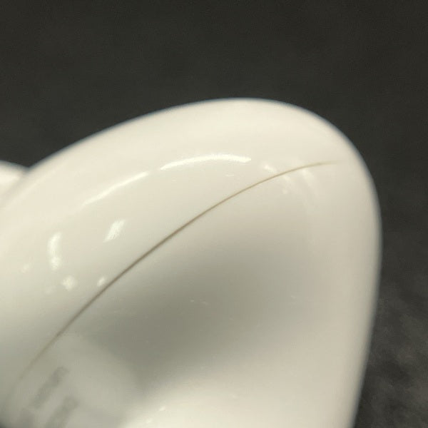 【中古】MagSafe充電ケース(USB-C)付きAirPods Pro(第2世代) MTJV3JA【秋葉原】
