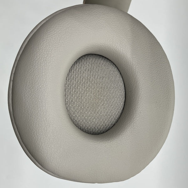【中古】Beats Solo Pro グレイ 【MRJ82FE/A】【秋葉原】