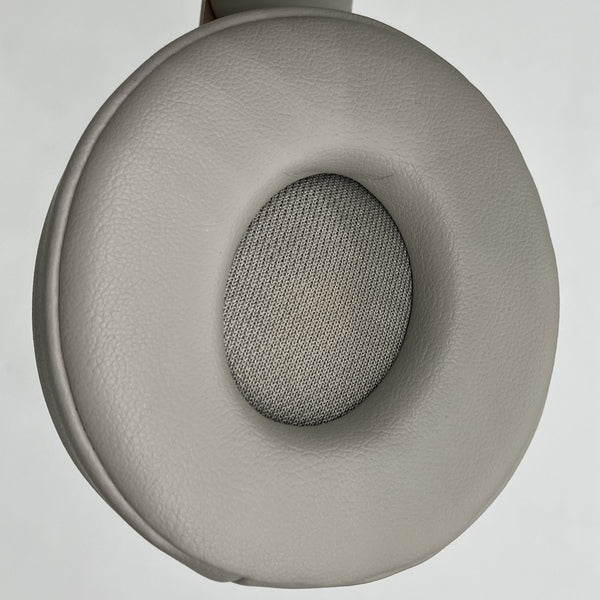 【中古】Beats Solo Pro グレイ 【MRJ82FE/A】【秋葉原】