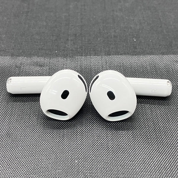 【中古】AirPods 4 MXP93J/A（アクティブノイズキャンセリング搭載）【仙台】