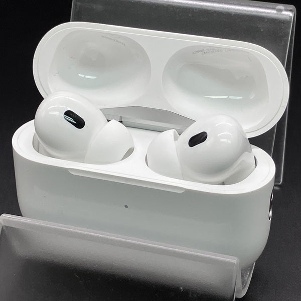 【中古】MagSafe充電ケース(USB-C)付きAirPods Pro(第2世代) MTJV3JA【秋葉原】