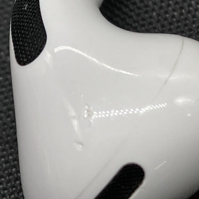 【中古】AirPods Pro (第2世代) MQD83J/A【秋葉原】