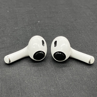 【中古】MagSafe充電ケース(USB-C)付きAirPods Pro(第2世代) MTJV3JA【名古屋】