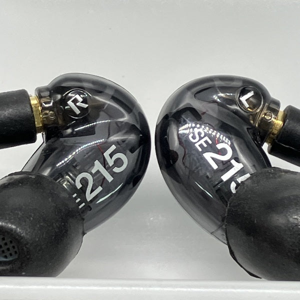 【新品未使用】SHURE SE215 有線 ブラック SHURE 高遮音性イヤホン／ブラック（リモコンマイク付きケーブル