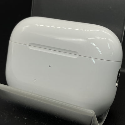 【中古】MagSafe充電ケース(USB-C)付きAirPods Pro(第2世代) MTJV3JA【秋葉原】