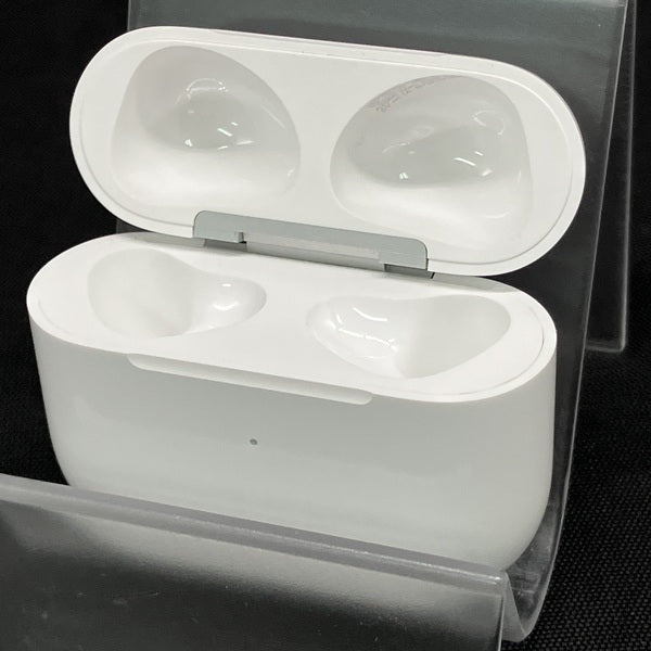 【中古】AirPods 充電ケース (第3世代)【日本橋】