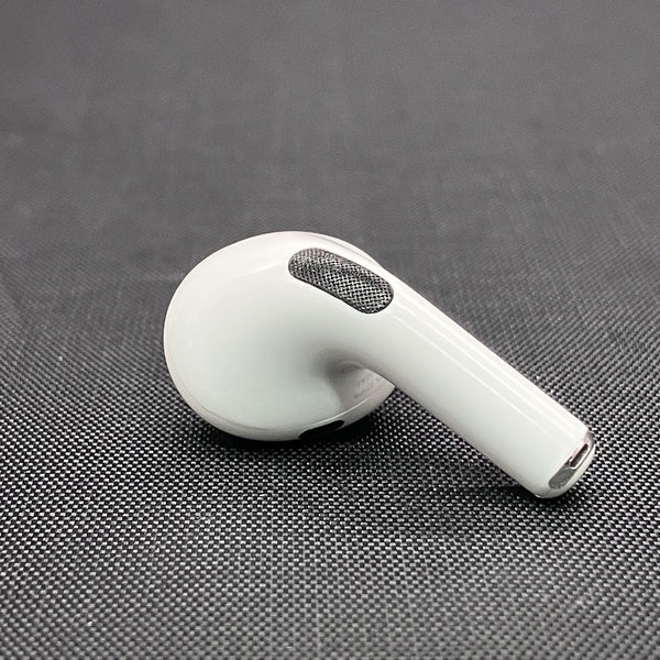 【中古】AirPods Pro （R側）【秋葉原】